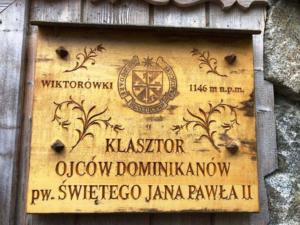 Sanktuarium Matki Bożej Jaworzyńskiej Królowej Tatr na WiktorówkachZielona Szkoła klas 1a,1b i 1c